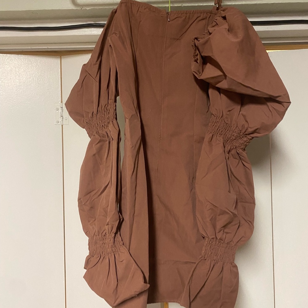 Elegant Brown Off-Shoulder Mini Dress